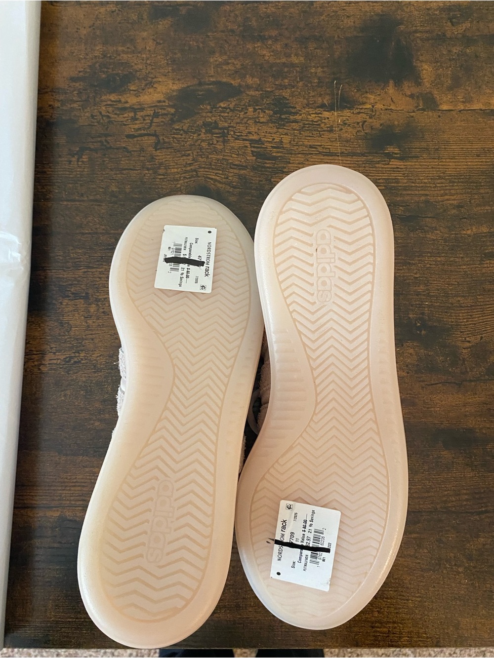 adidas Women’s Pale Pink Shiny Low-Top Platform Sneakers - Flaws - Picture 8 of 11